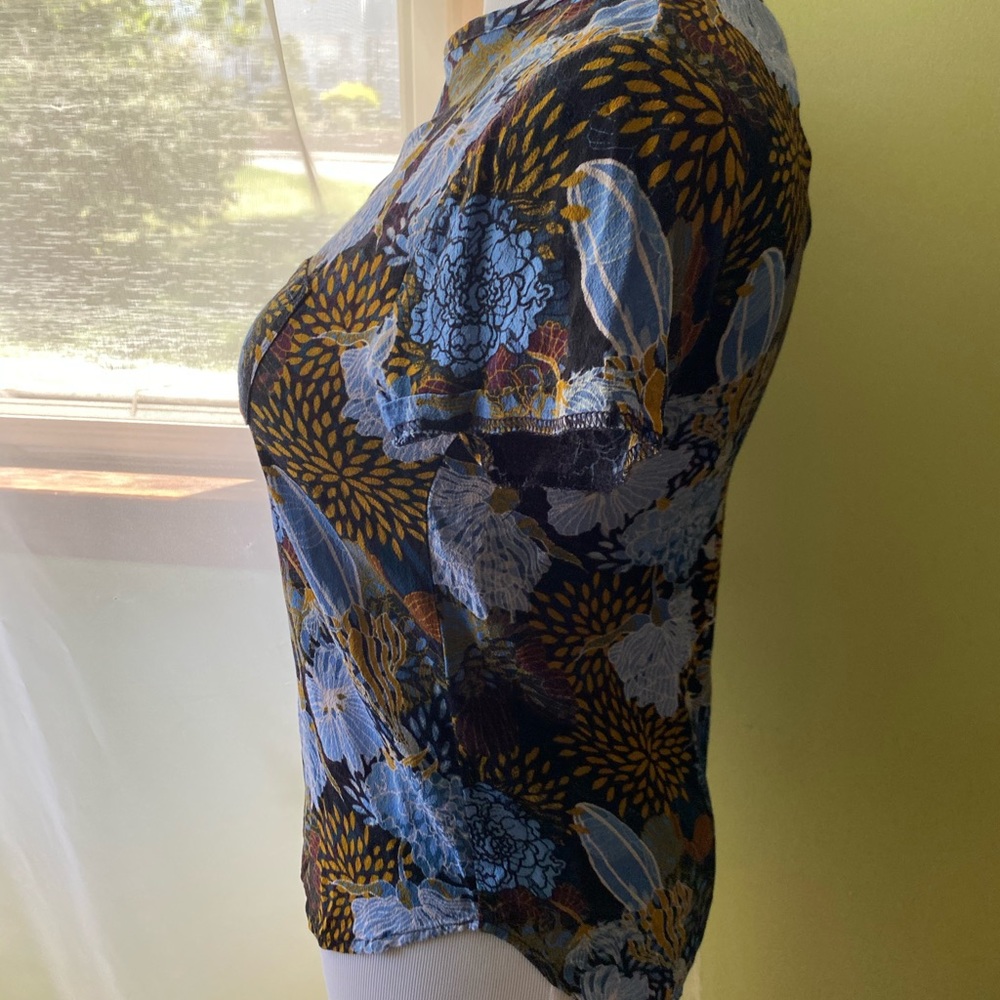 H&M Top. - Picture 5 of 7